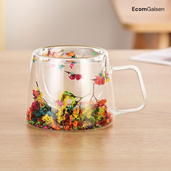 Tasse à double paroi avec fleurs séchées : Élégance et fraîcheur à chaque gorgée – Image 2